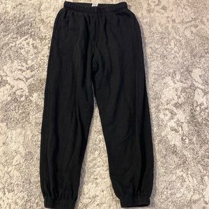 black sweatpants